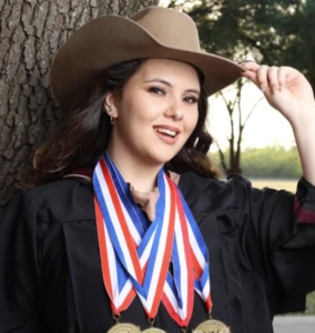 Anakaren Gonzalez, MBA Graduate, 2025
